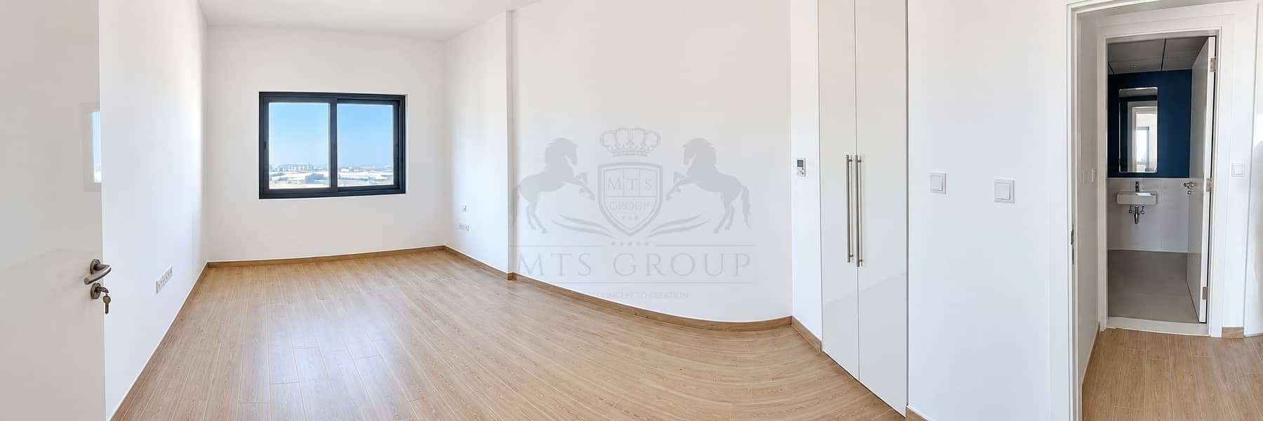 5 Bright Modern Room with City View. png
