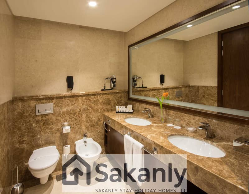 6 022 Bathroom 4. jpg