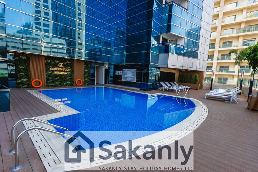 10 036 Swimming Pool 3. jpg