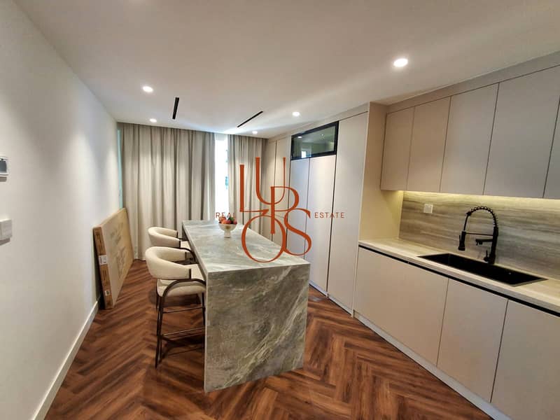9 Lupos_Property_Photo_18. jpg