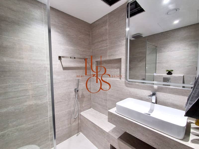 16 Lupos_Property_Photo_04. jpg