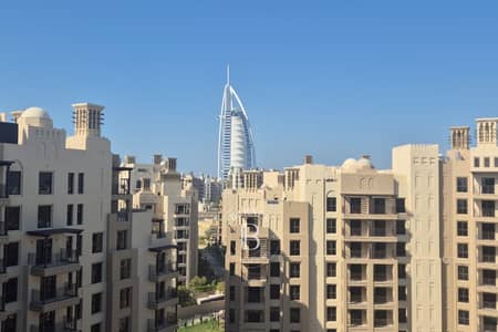 3 Bedroom Flat for Sale in Madinat Jumeirah Living, Dubai - Burj and Pool View I Luxury 3 BR I High Floor