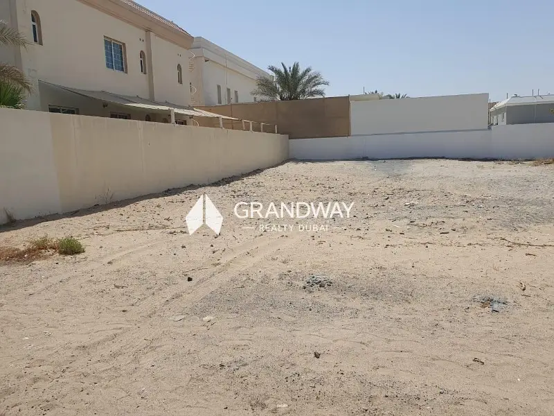 Leasehold Sale| Residential usage | Prime Location