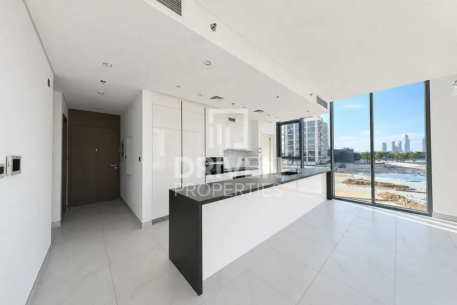 Lagoon View | Multiple Options | Mid Floor