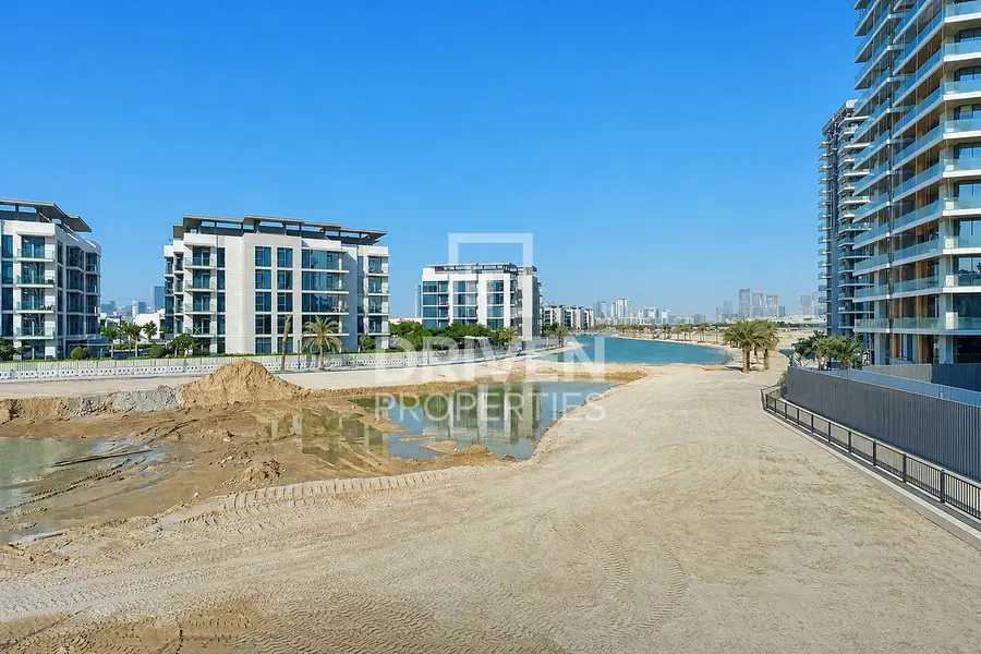 Lagoon View | Multiple Options | Mid Floor