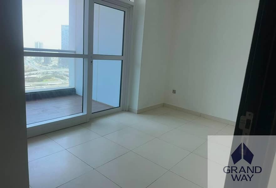 11 Luxury Marina Living | Spacious 3BR | Vacant — photo 11