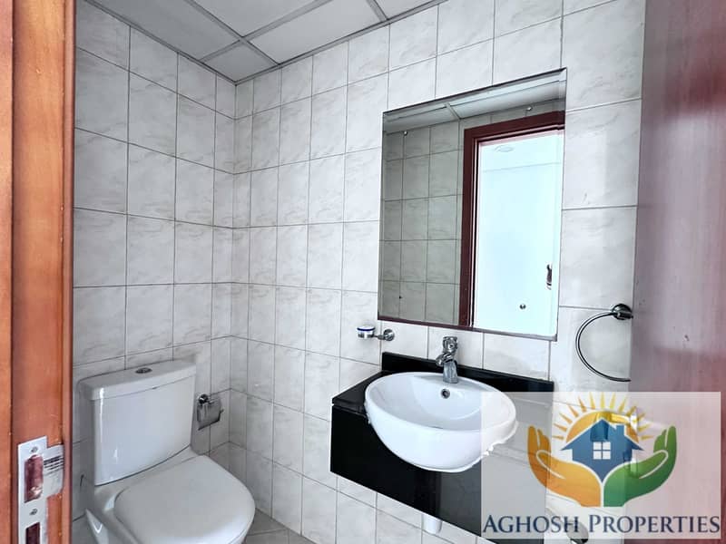 6 Half Bathroom. jpg