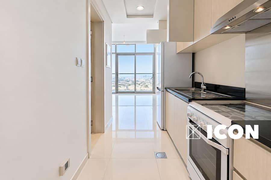 8 Bright Unfurnished Dubai Apartment-9. png