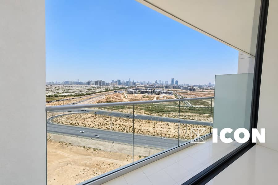 11 Bright Unfurnished Dubai Apartment Interior-3. png