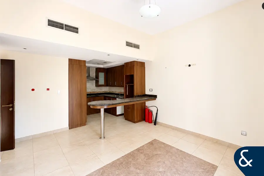 4 Beds | Maid | Spacious | Mid-Unit | Naseem