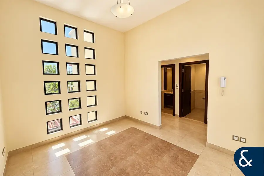 4 Beds | Maid | Spacious | Mid-Unit | Naseem