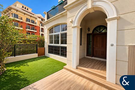 4 Bedroom Villa for Sale in Jumeirah Village Circle (JVC), Dubai - HUGE CORNER PLOT | 4 BEDS AND MAIDS | VOT