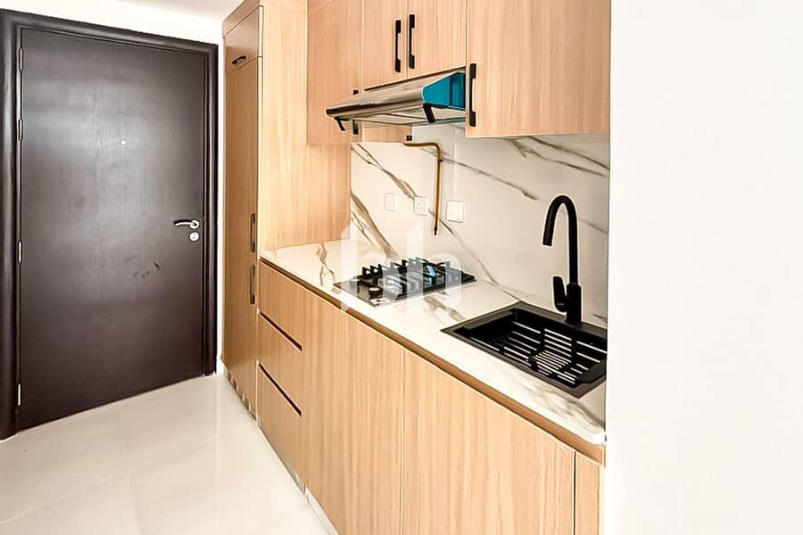 8 images image img