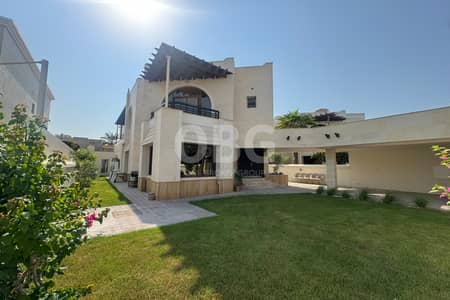 4 Bedroom Villa for Rent in Umm Suqeim, Dubai - Renovated | Close To Beach | 4 BR + Maids 4 Bedroom Villa for Rent in Umm Suqeim, Dubai - Renovated | Close To Beach | 4 BR + Maids