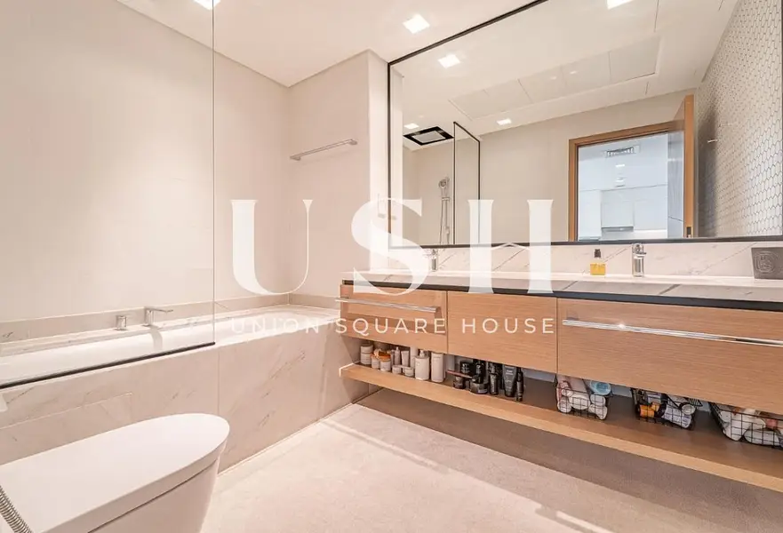 Premium 1BR | Bright Interiors | Stunning Views
