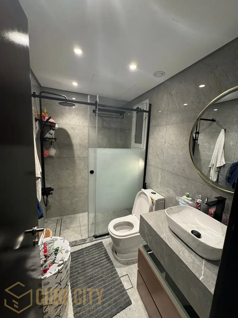 High Floor | Fully Furnished | Upgraded | Spacious Unit