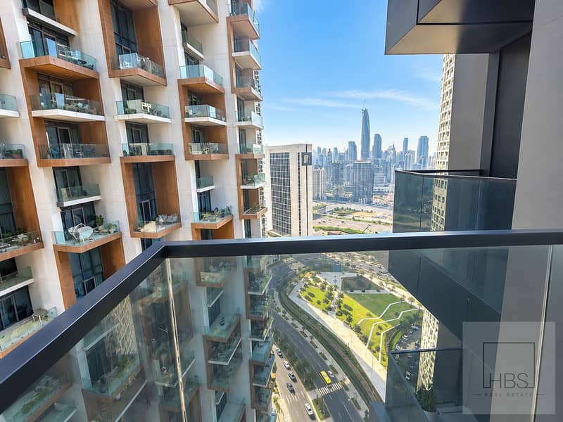 6 Modern Balcony Overlooking Dubai Skyline. png