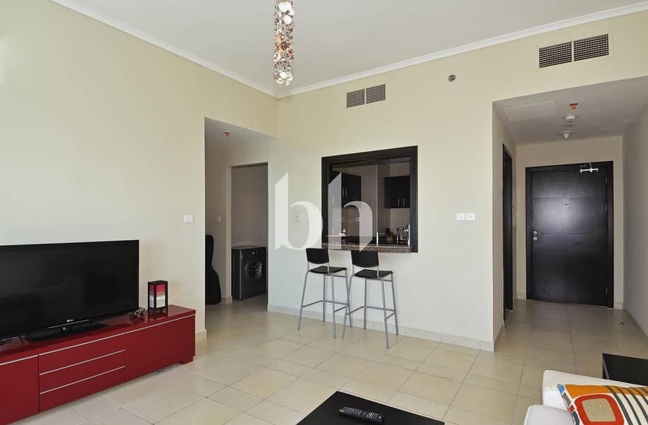 3 images image img