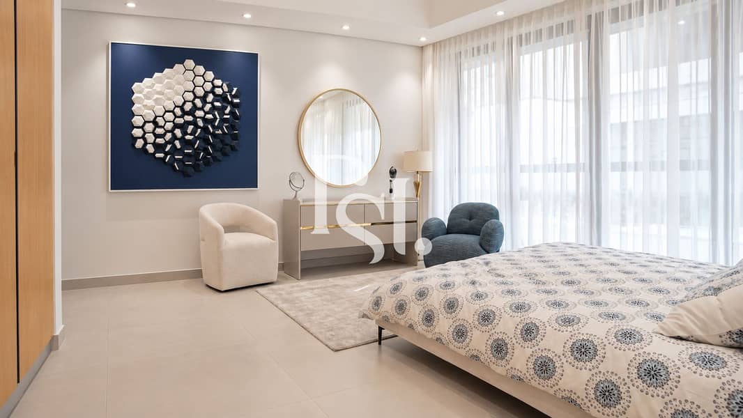 6 06-showhome-03-bedroom. jpg