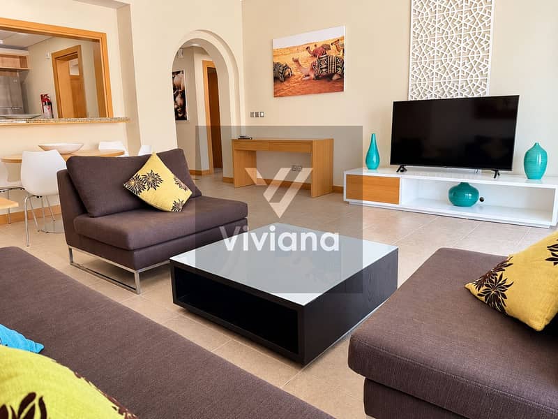 6 Bright Modern Living Room with Teal Accents. png