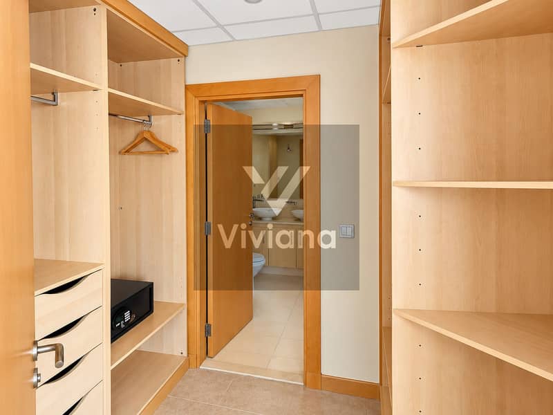 17 Modern Walk-In Wardrobe and Bathroom. png