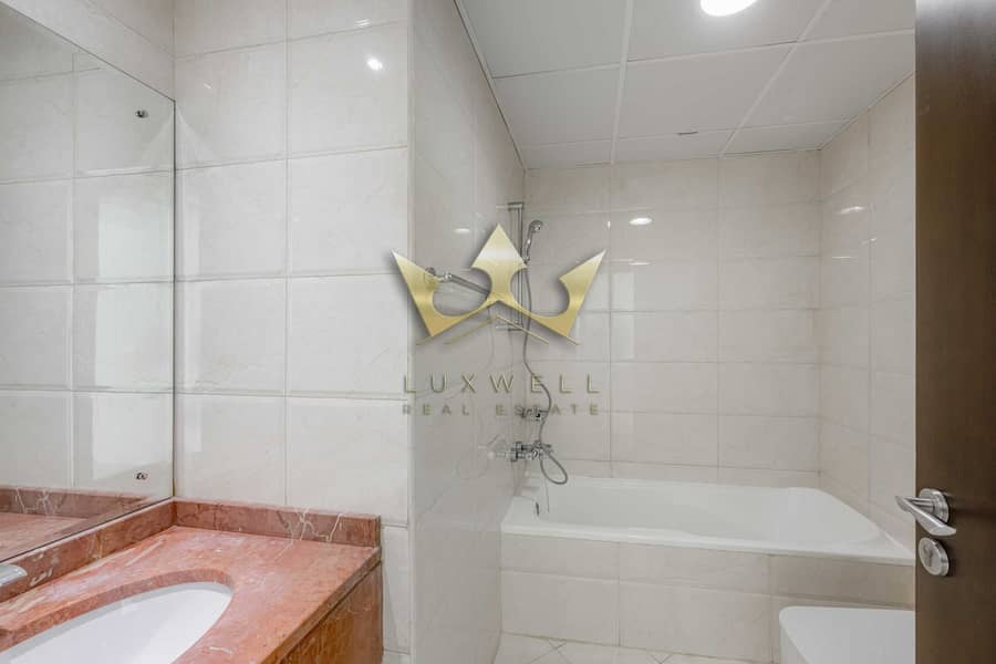 21 Master Bedroom View. jpg