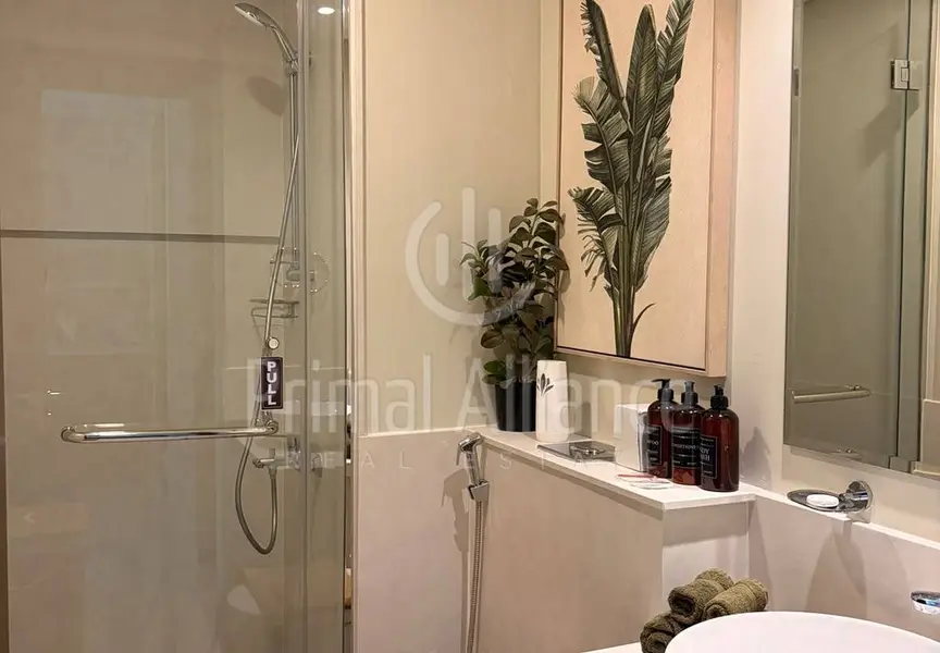 Fully Furnished | City View | Mid Floor