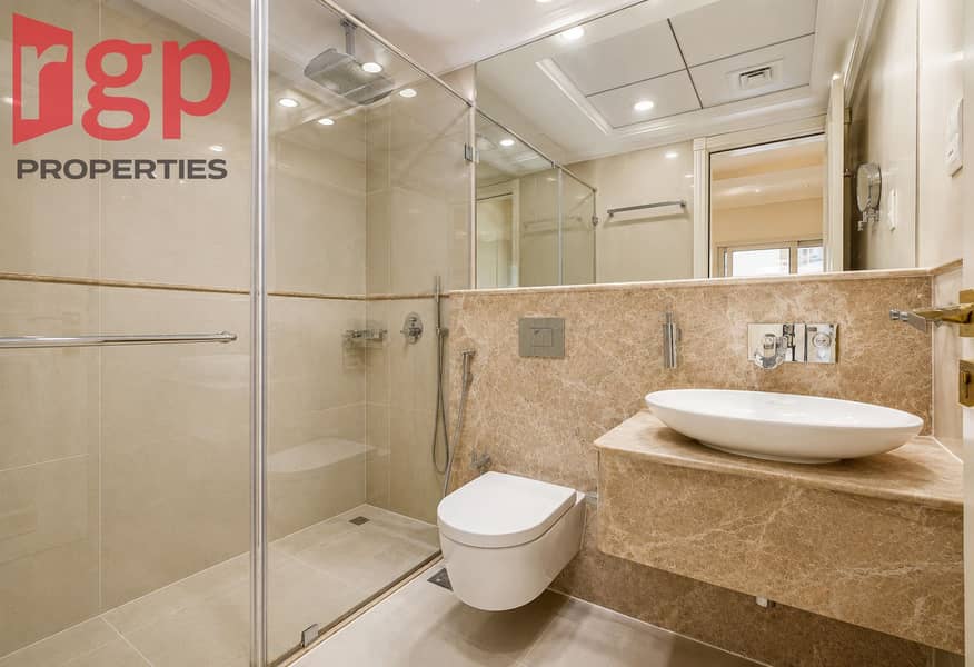 6 Poweder Bathroom. png