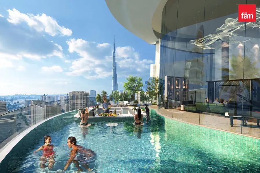 Larger Layout | Canal Views | Branded Residence