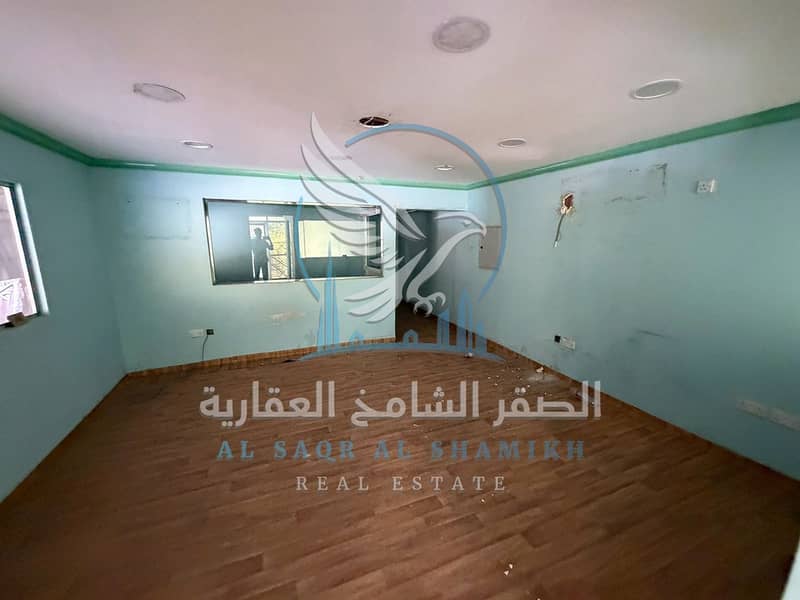 8 حوطه-للا-يجار-الصناعيه-17-الشارقه-صورة-العقار-aq-0001-03. jpg