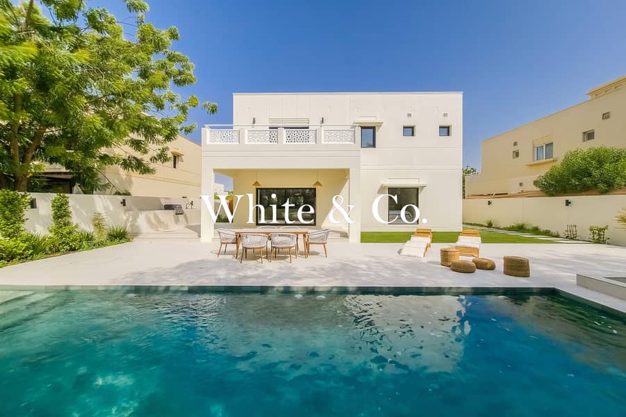 Exclusive| Singe Row | Turnkey Villa