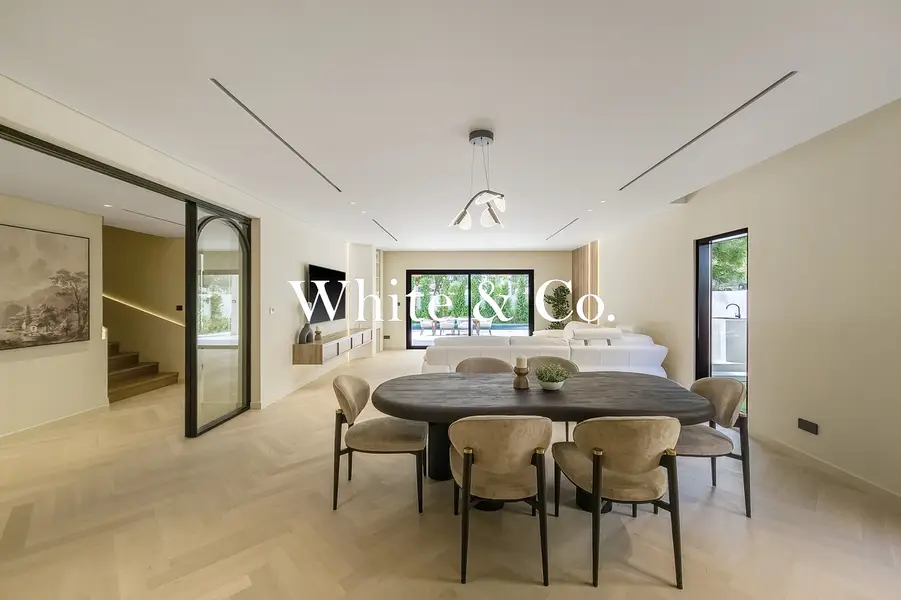 Exclusive| Singe Row | Turnkey Villa