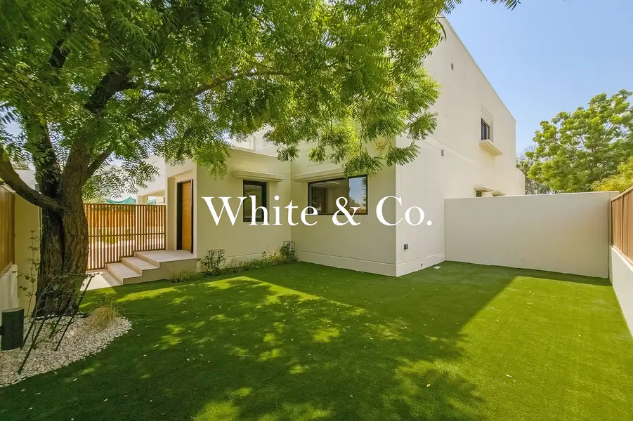 Exclusive| Singe Row | Turnkey Villa