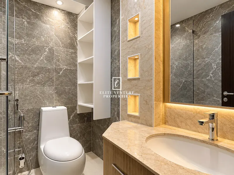 FULLY FURNISHED | LUXURIOUS APARTMENT | VACANT