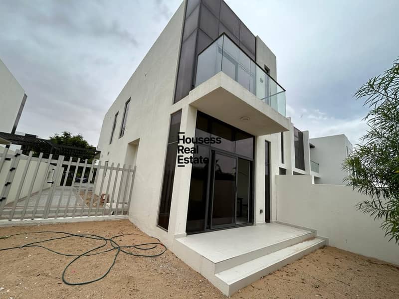 3 BR plus M | MID-CORNER | EXCLUSIVE 3 BR plus M | MID-CORNER | EXCLUSIVE