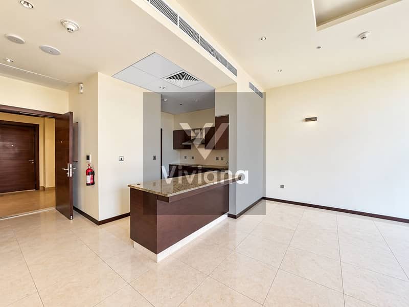 5 Modern Empty Apartment Interior. png
