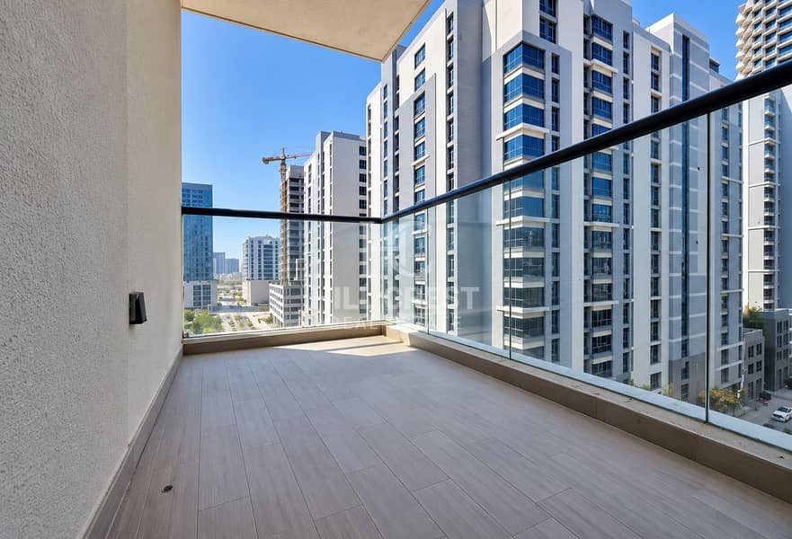 9 Modern Balcony Overlooking the Cityscape. png