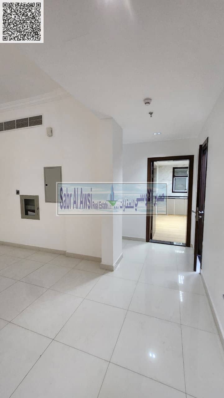 6 WhatsApp_Image_2026-10-18_at_8.12. 12_PM__1__watermarked. jpg