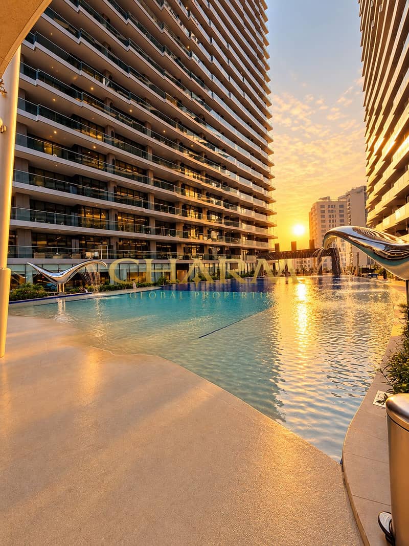 22 Golden Hour Infinity Pool Retreat. png