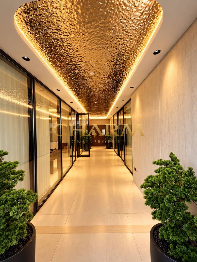 27 Golden Reflection Luxury Corridor. png