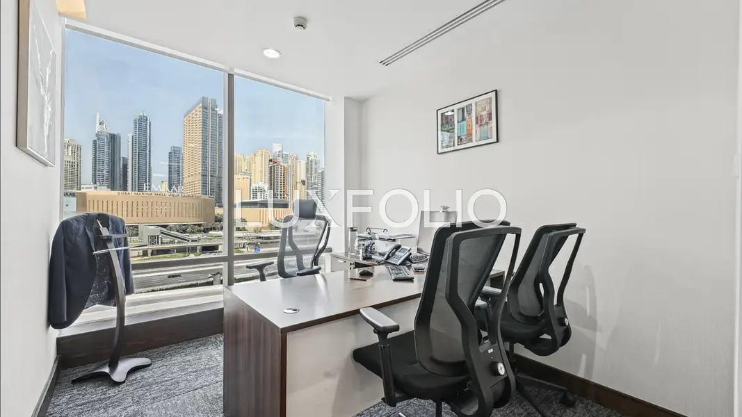 Luxury Fit Out I SZR Skyline View | Vacant