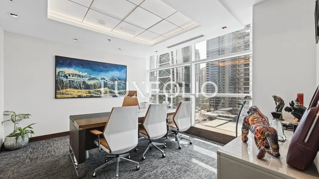 Luxury Fit Out I SZR Skyline View | Vacant