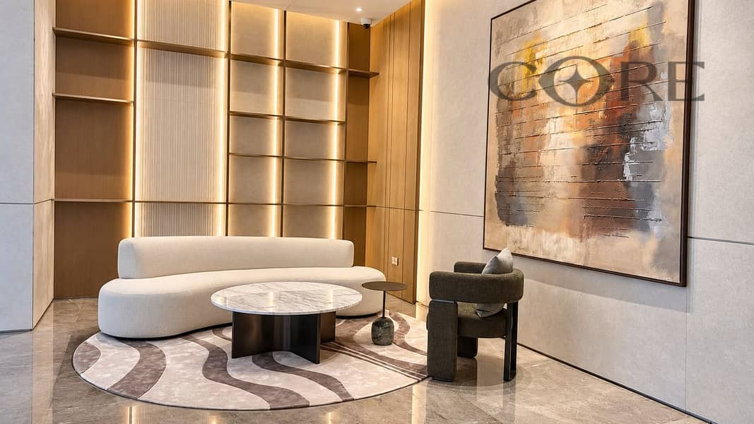 27 05_lobby_lounge_angle_1_4K. jpg