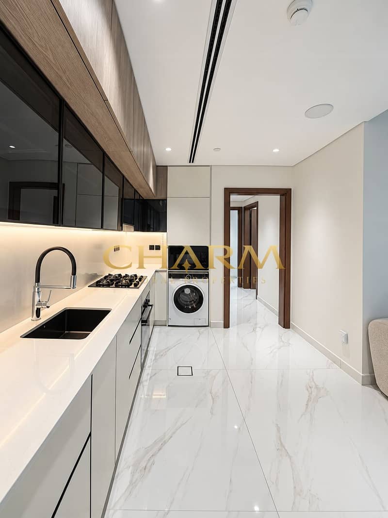 2 Modern Minimalist Kitchen Hallway. png
