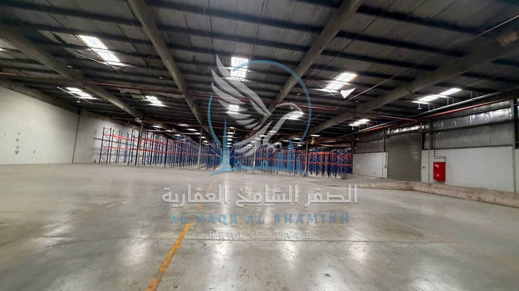 2 warehouse-for-rent-area-11-property-15. jpg