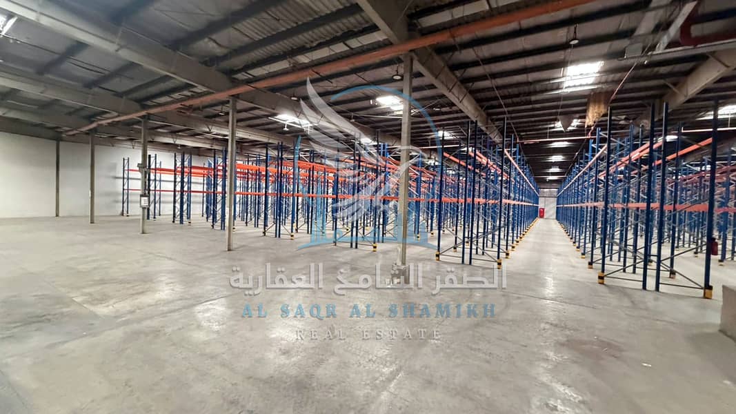6 warehouse-for-rent-area-11-property-05. jpg