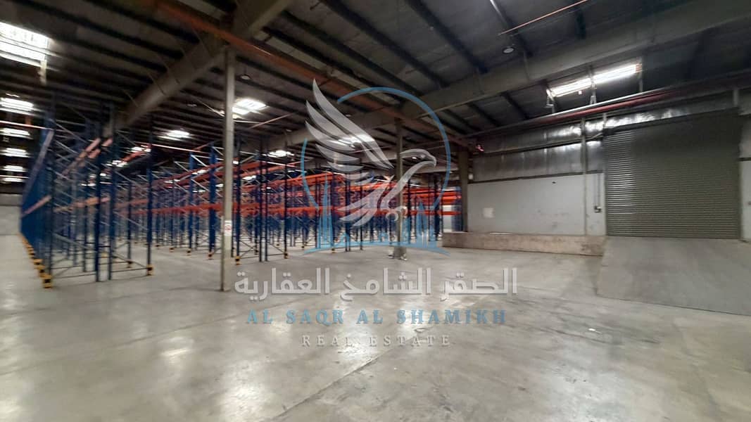 7 warehouse-for-rent-area-11-property-06. jpg