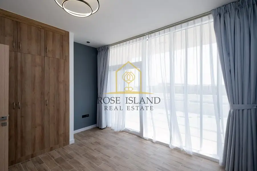 Large Corner Plot | Community Views | Ready To Move In