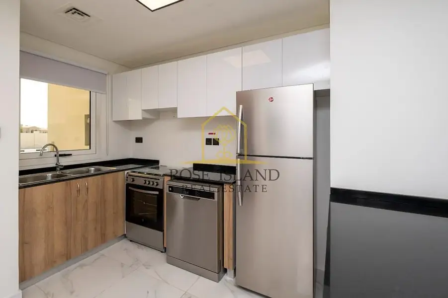 Large Corner Plot | Community Views | Ready To Move In