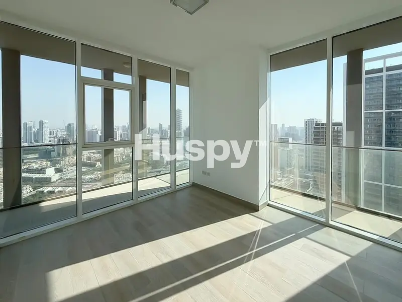 High Floor | Vacant | Community View